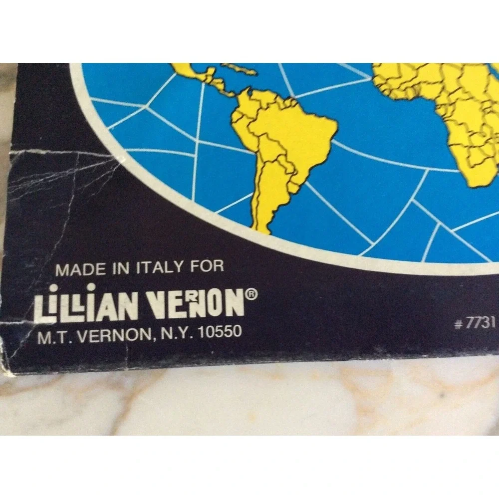 Lillian Vernan vintage magnetic